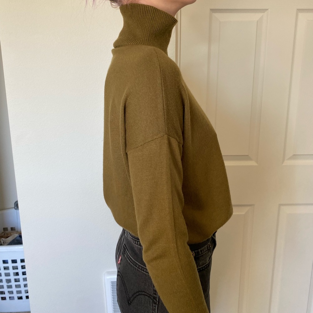 Turtle neck shirt - Picture 7 of 9